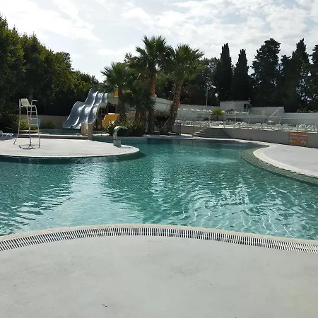 Parc Des 7 Fonts Campsite